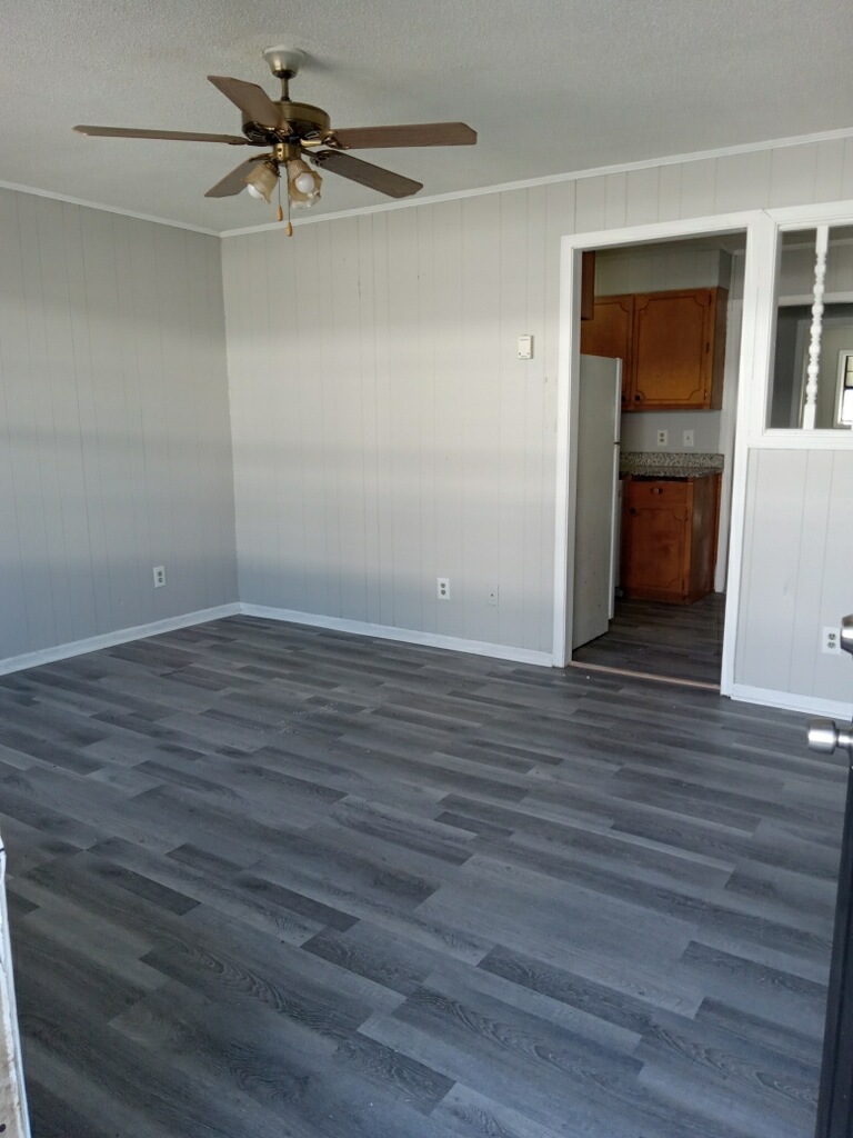 460 Richardson Road Southeast - 1